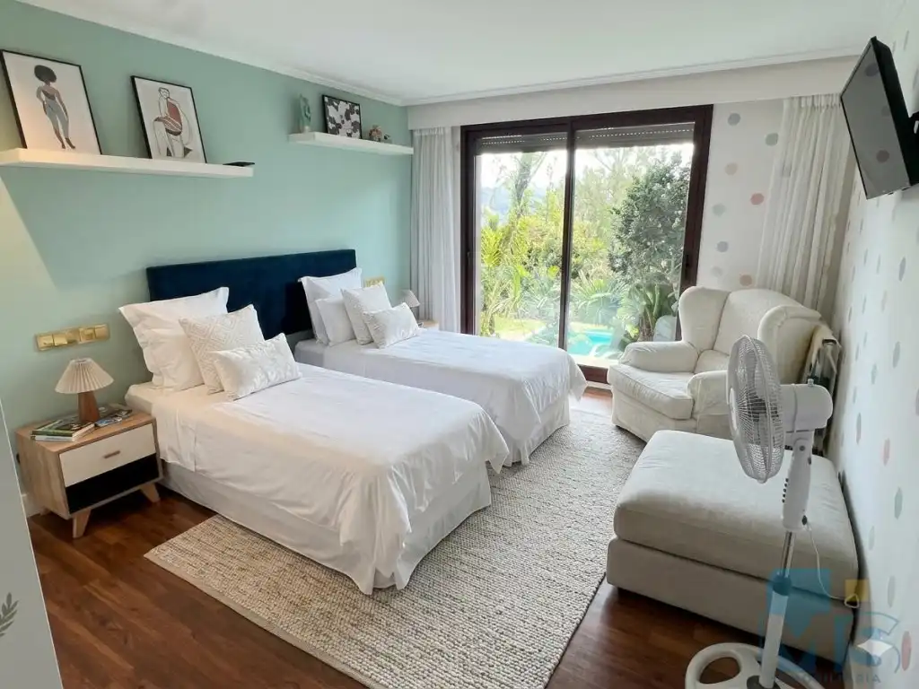 Habitación de Casa o chalet en venta en Hondarribia con Jardín privado, Piscina y Amueblado