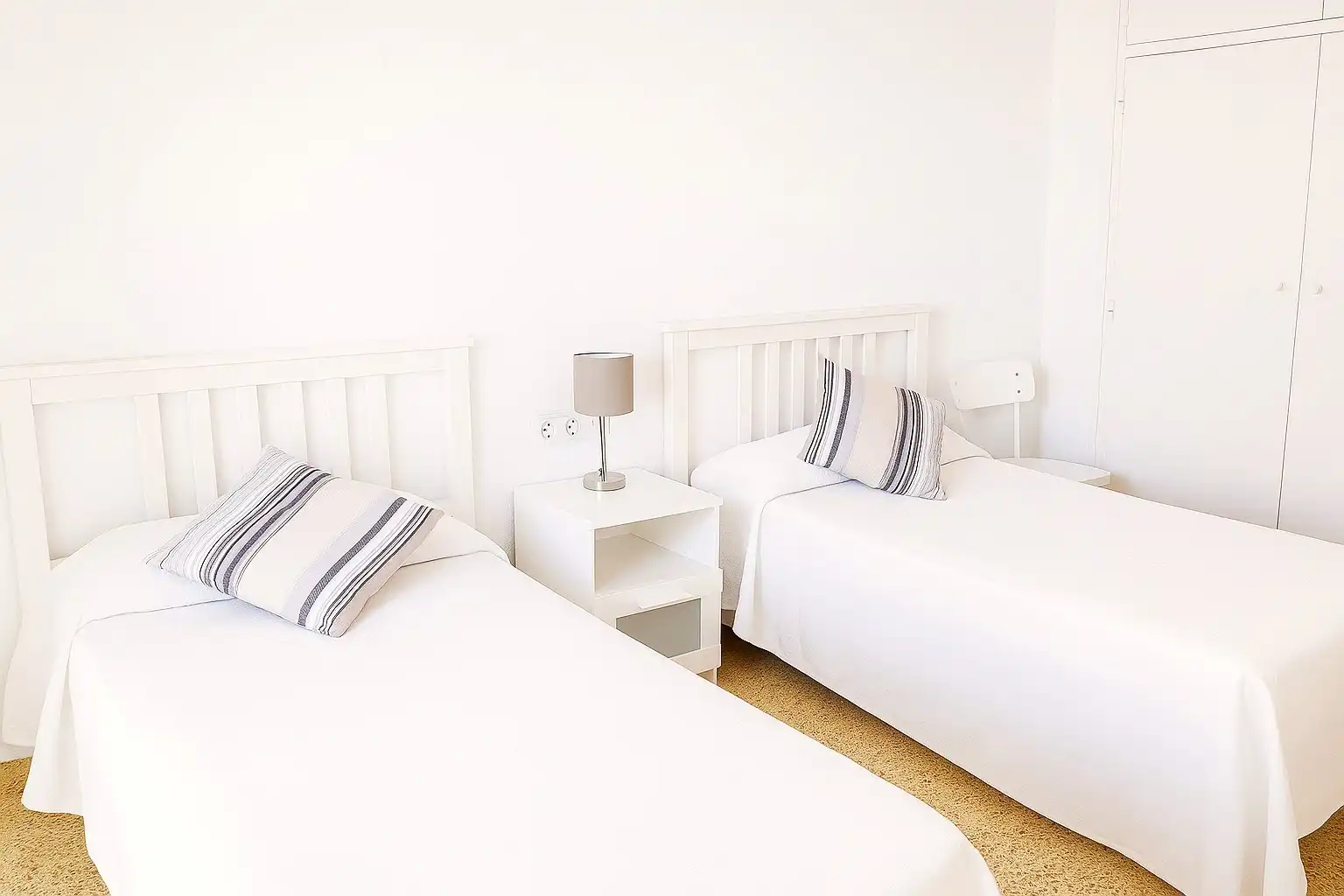 Apartamento con piscina en alquiler en Avinguda del Papa Luna 12, imagen 18