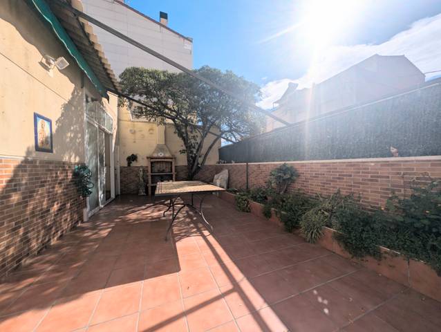 Casa adosada en Venta en Ca n'Aurell