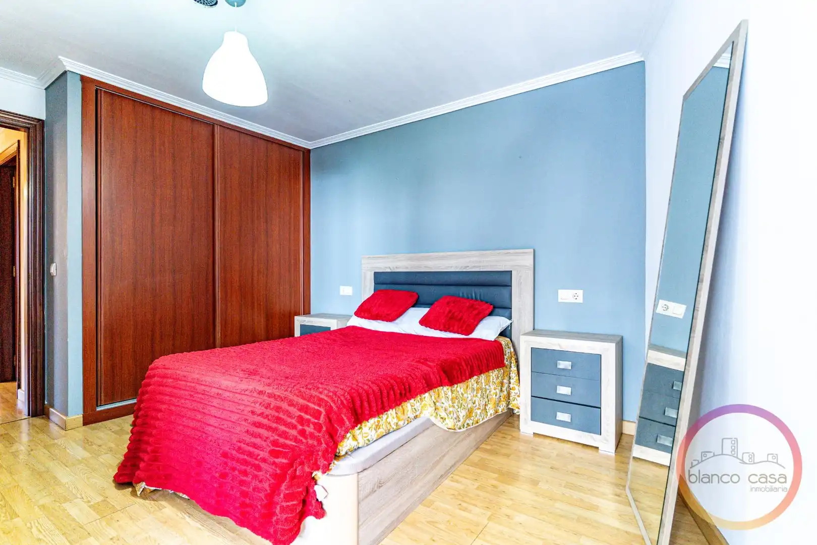 Habitación de Piso en venta en Carballo con Terraza, Trastero y Amueblado