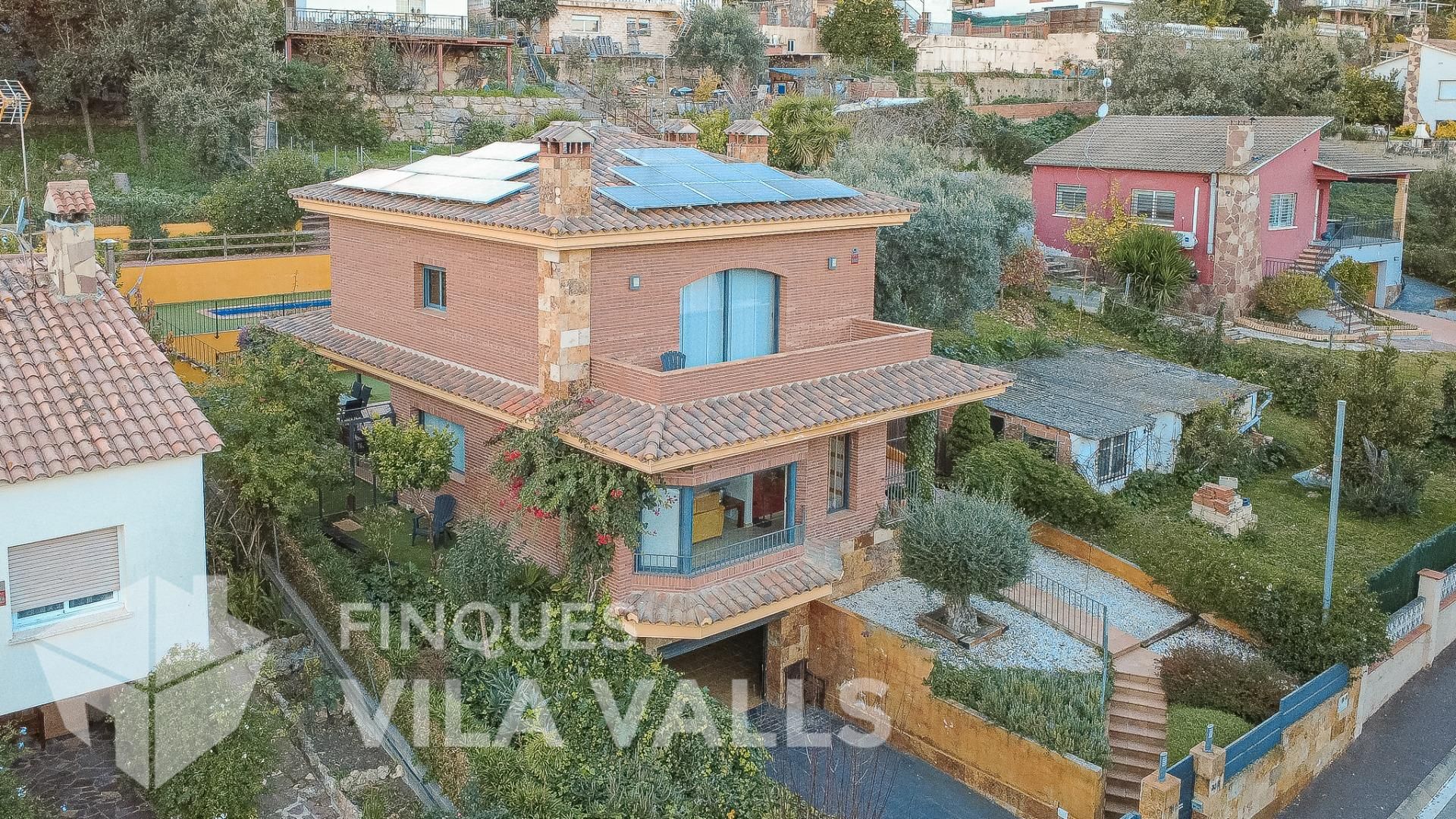 Exterior view of House or chalet for sale in Caldes de Montbui  with Heating, Private garden and Parquet flooring
