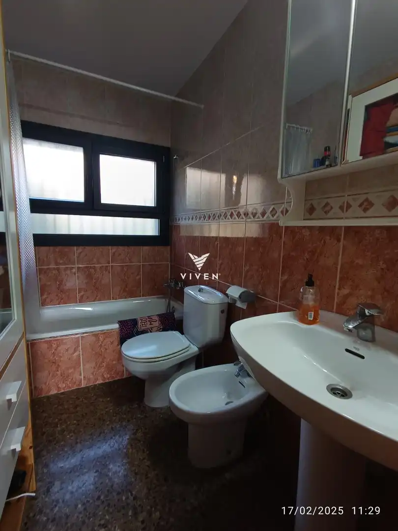 Badezimmer von Haus oder Chalet zum Verkauf in Sant Pere de Ribes mit Heizung, Privatgarten und Terrasse