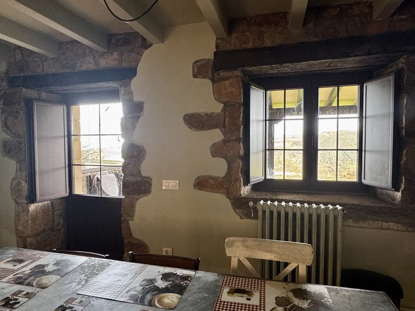 Menjador de Casa o xalet de lloguer en Riotuerto amb Calefacció, Terrassa i Traster