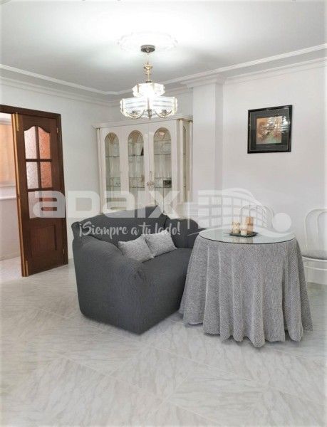 Sala d'estar de Àtic de lloguer amb opció a compra en Lucena amb Traster