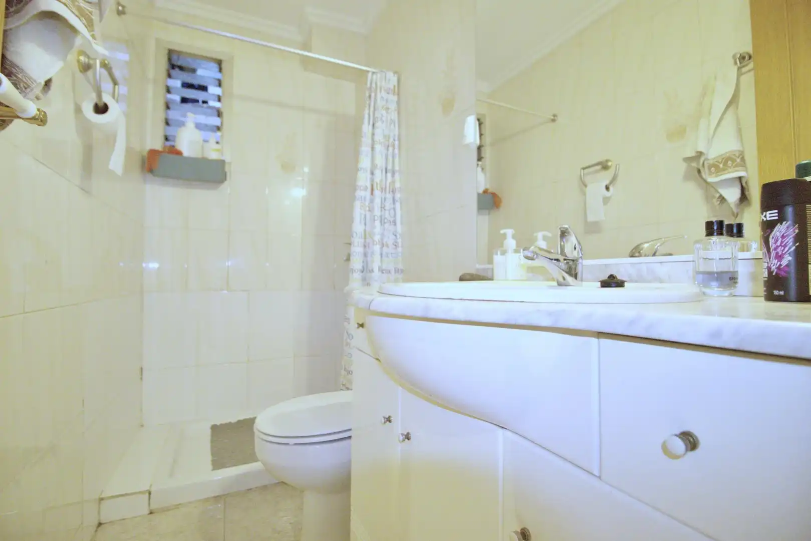 Baño de Planta baja en venta en Elche / Elx