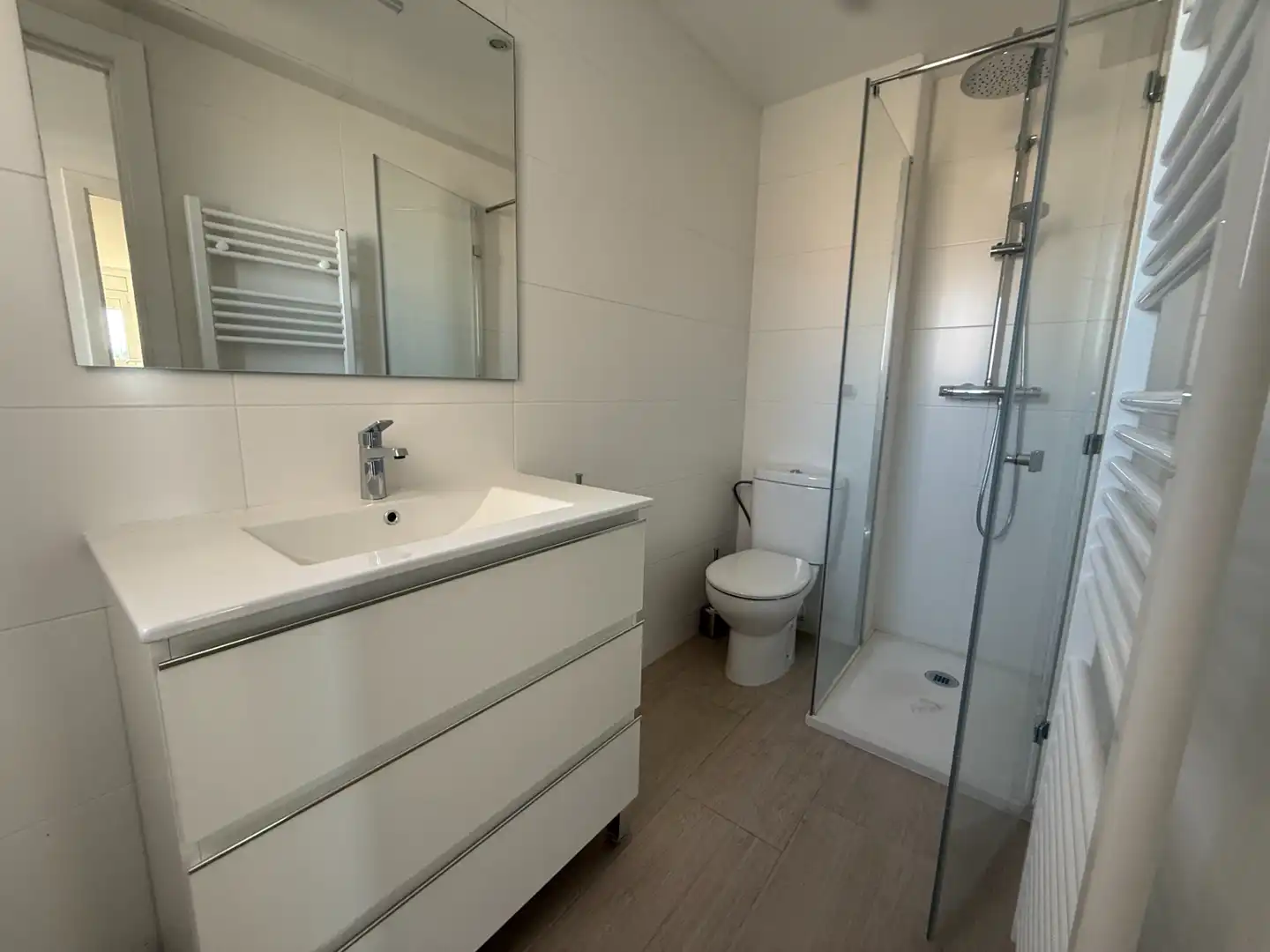 Bathroom of Flat for sale in Torredembarra  with Air Conditioner, Heating and Parquet flooring