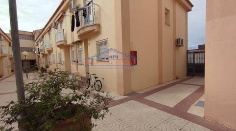 Foto 5 de Casa adosada en venda a Avenida Doctor Juan Reyes, 35, La Zarzuela - San José - Belén, Jaén