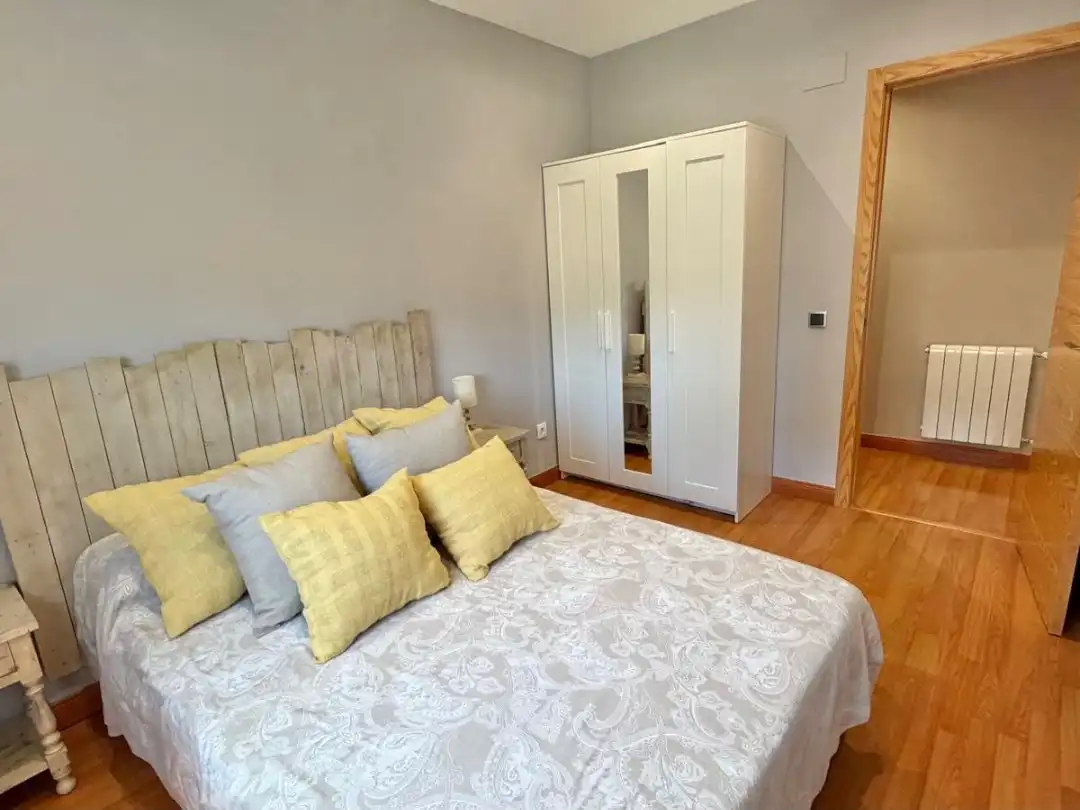 Bedroom of Flat for sale in Plasencia  with Air Conditioner, Terrace and Balcony