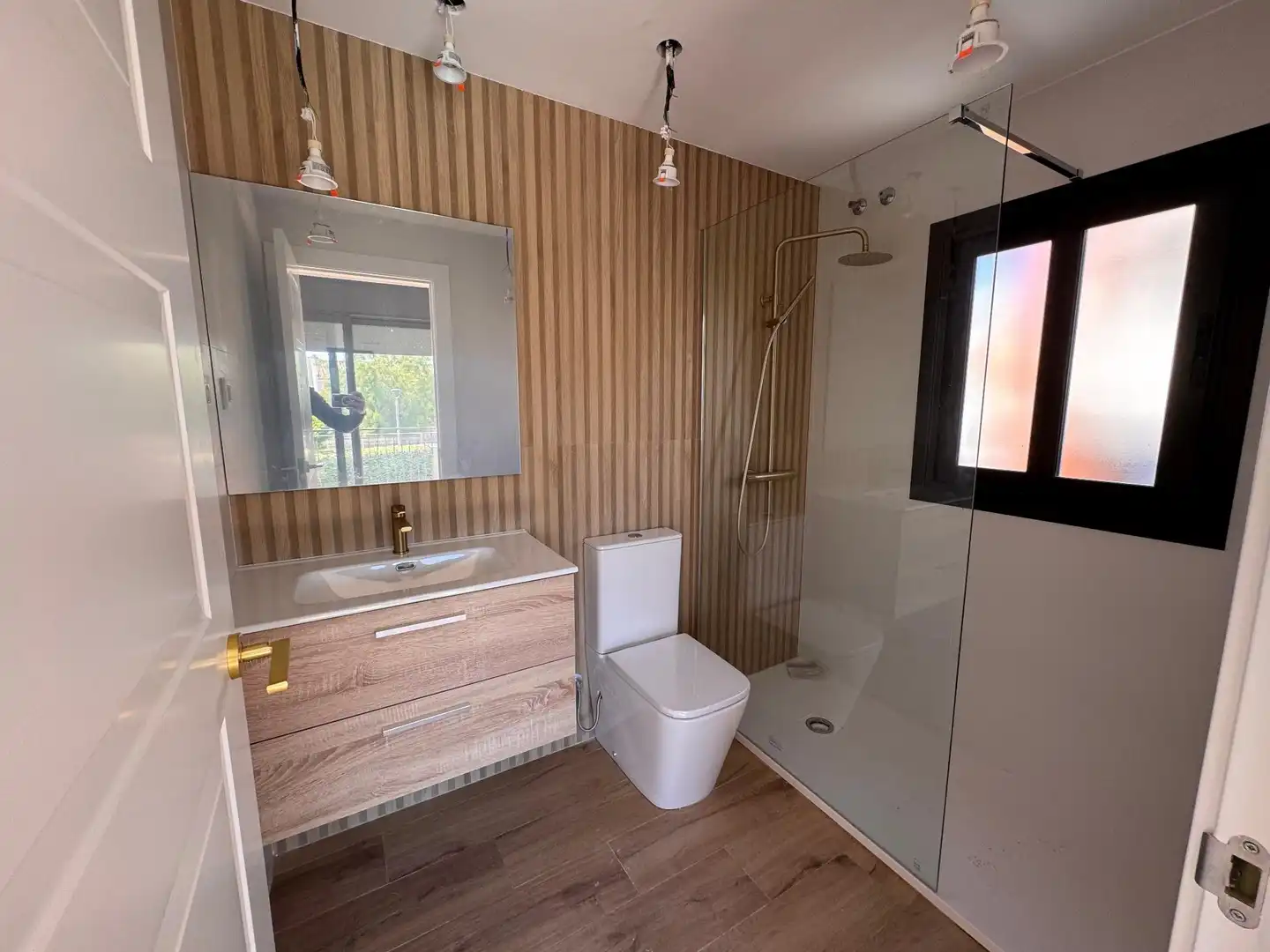 Baño de Casa adosada en venta en Cubelles con Aire acondicionado, Terraza y Piscina comunitaria