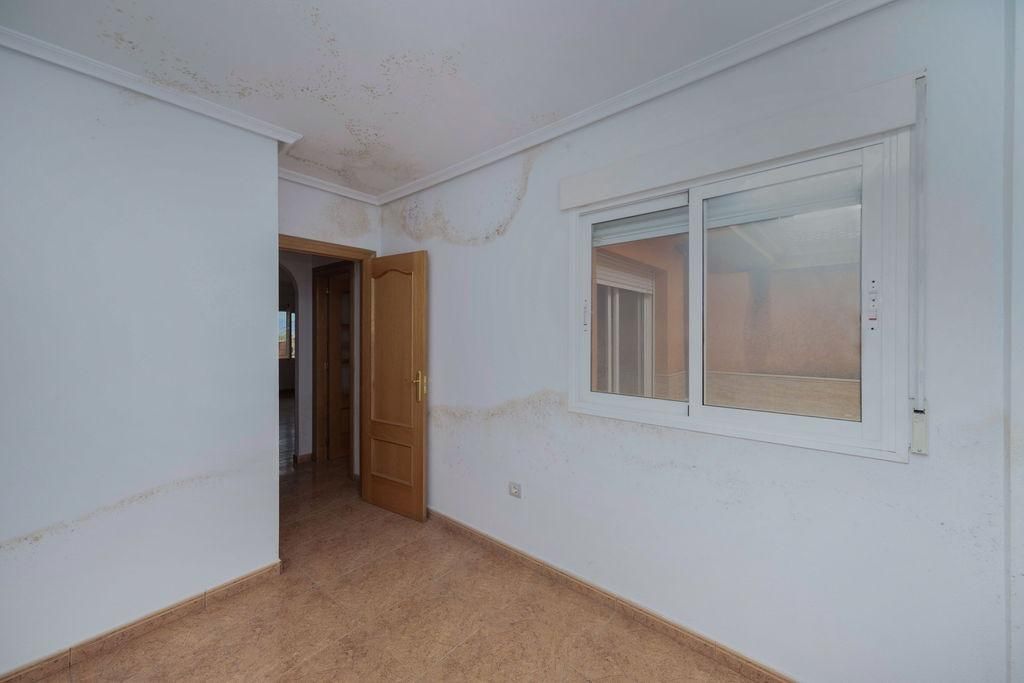 Dormitori de Casa o xalet en venda en Orihuela amb Balcó
