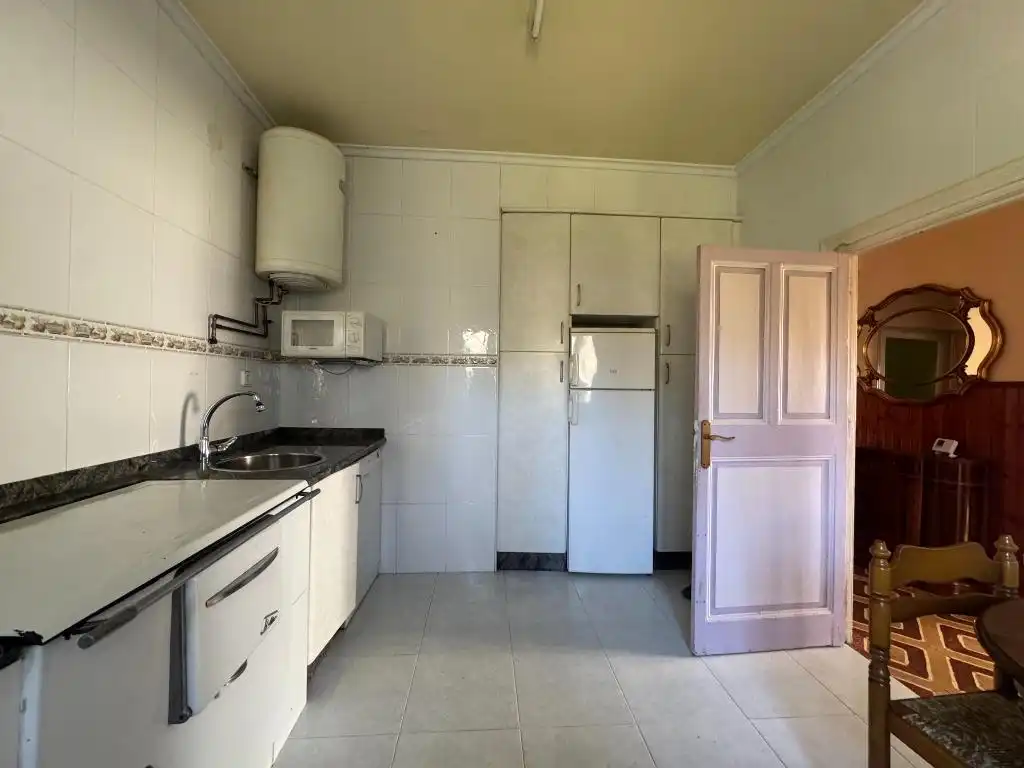 Cocina de Casa o chalet en venta en Arenas de Iguña con Calefacción, Jardín privado y Trastero