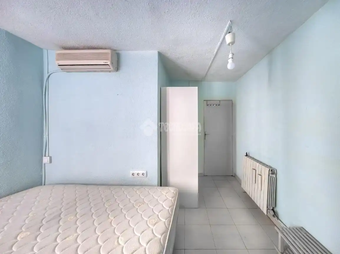 Habitación de Piso en venta en Madrid con Aire acondicionado y Calefacción