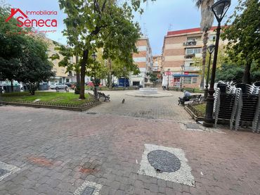 Pis amb ascensor en venda a ARZOBISPO ROMERO MENGIBAR