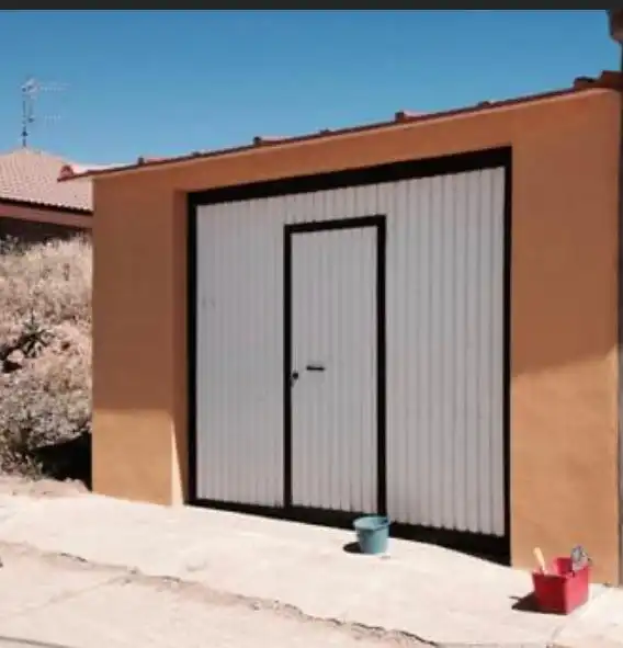 Vista exterior de Casa o chalet en venta en Algadefe con Calefacción, Trastero y Amueblado
