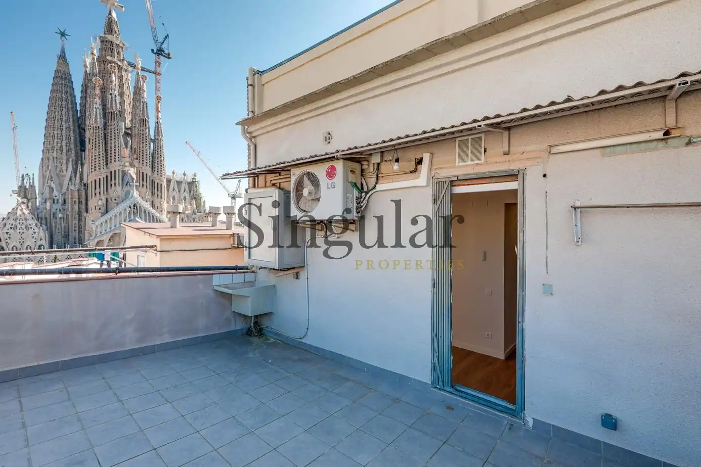 Bedroom of Attic for sale in  Barcelona Capital  with Air Conditioner and Terrace