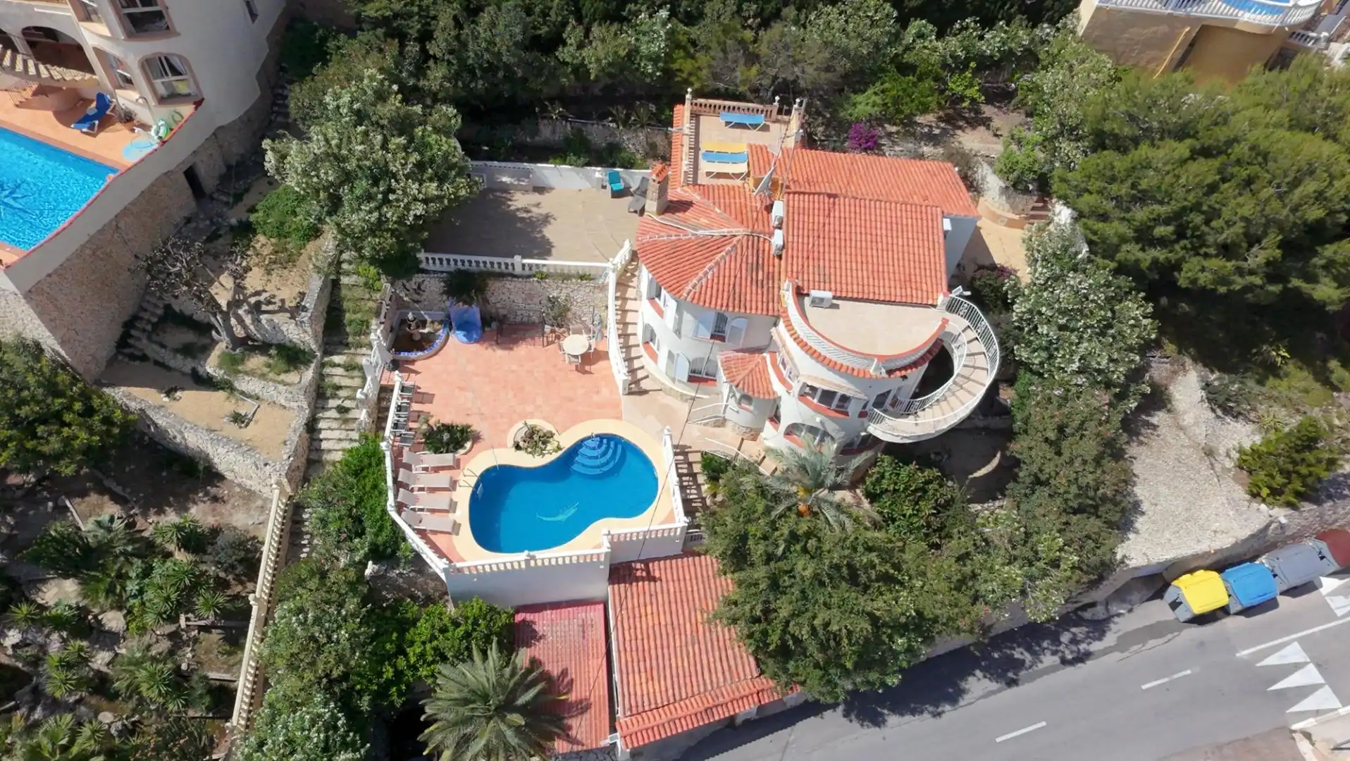 Vista exterior de Casa o chalet en venta en Calpe / Calp con Aire acondicionado, Calefacción y Jardín privado