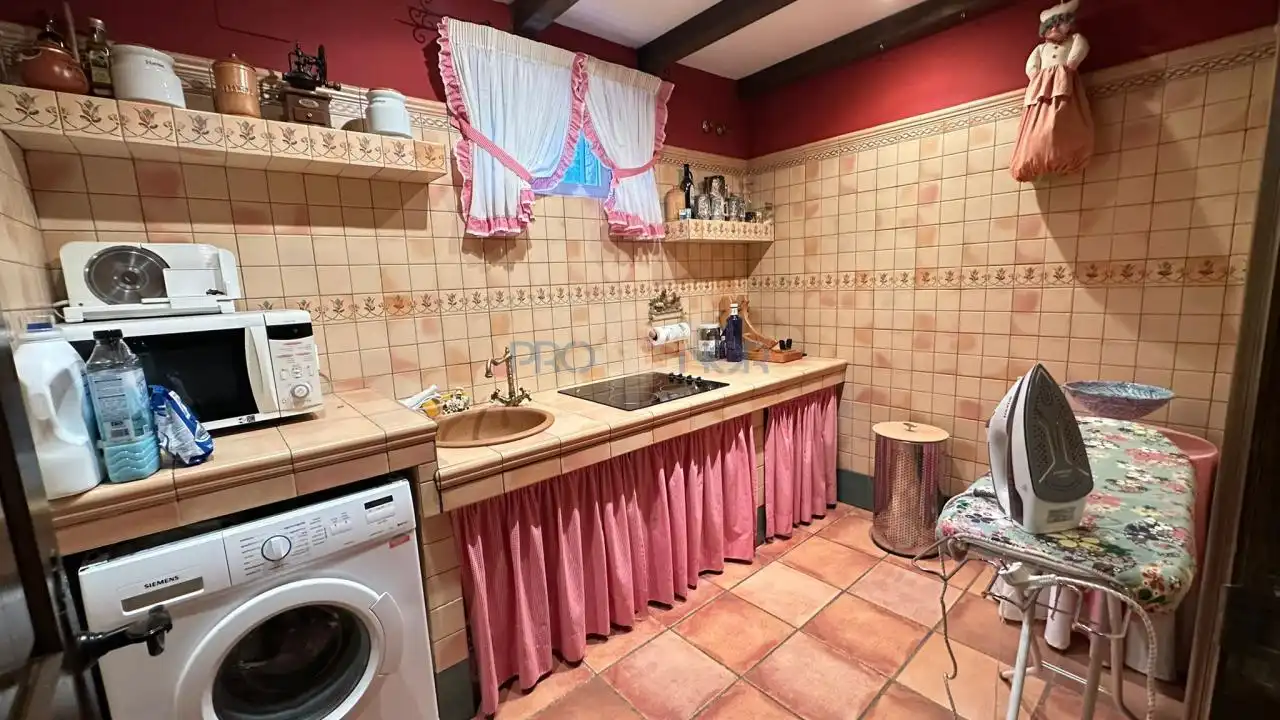 Cocina de Casa o chalet en venta en Sariegos con Calefacción, Jardín privado y Terraza