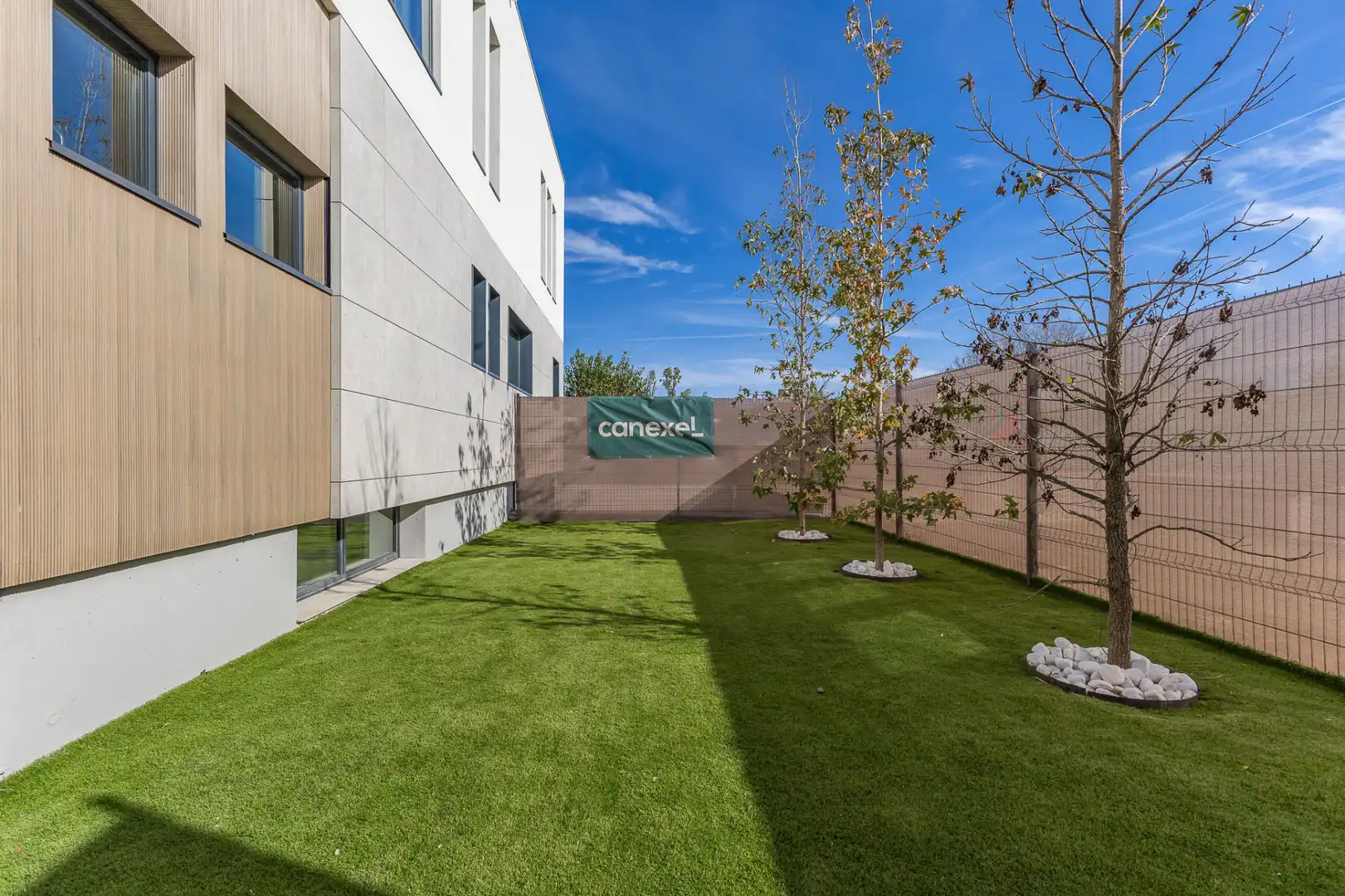 Exterior view of Houses for sale in Sant Cugat del Vallès  with Air Conditioner, Heating and Private garden