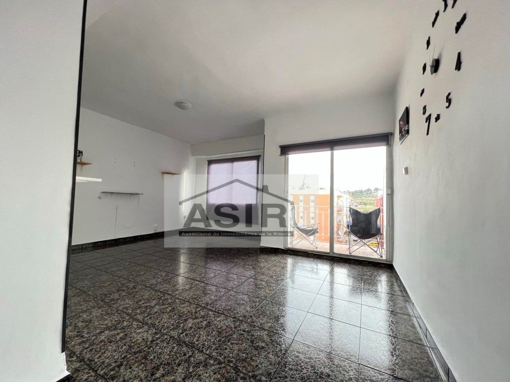 Sala d'estar de Pis en venda en Alzira amb Balcó