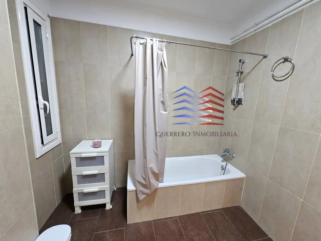 Bathroom of Flat for rent in Ourense Capital   with Heating, Furnished and Balcony
