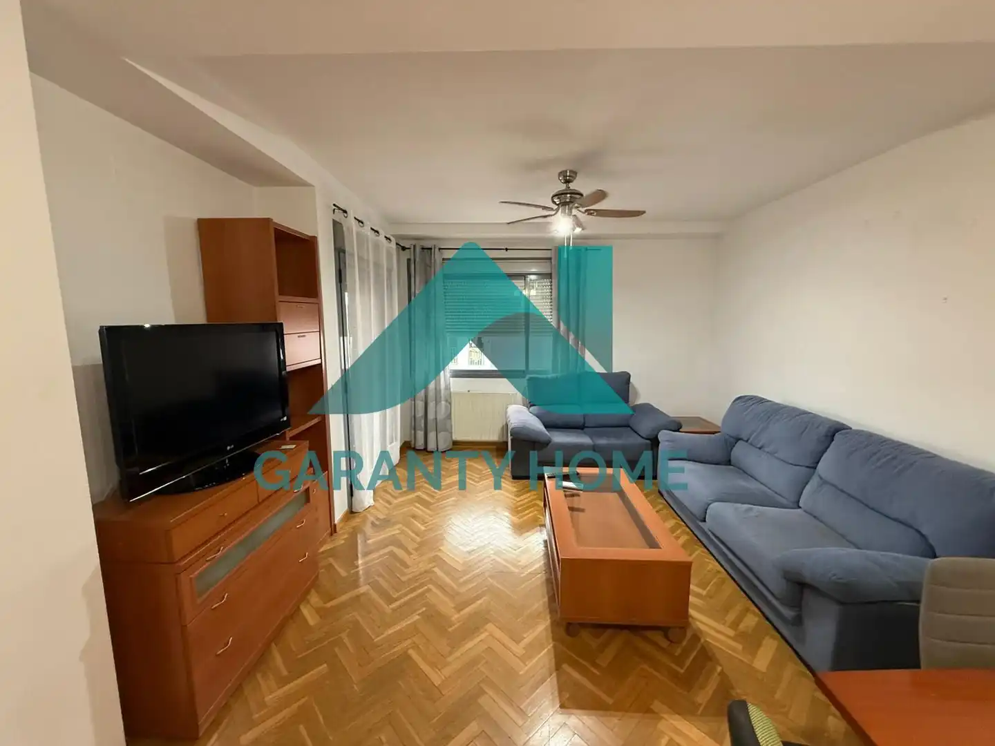 Sala d'estar de Pis en venda en Cáceres Capital amb Aire condicionat, Calefacció i Parquet