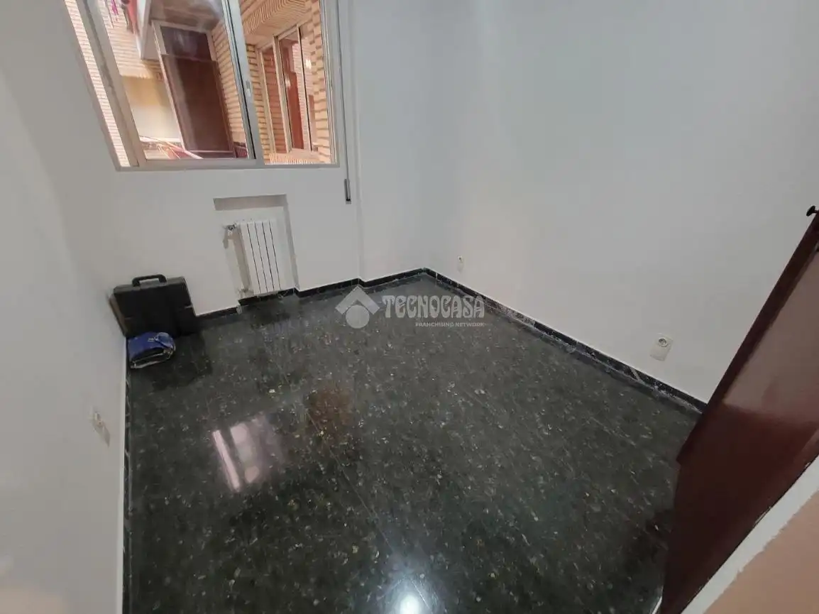 Habitación de Piso en venta en Zaragoza