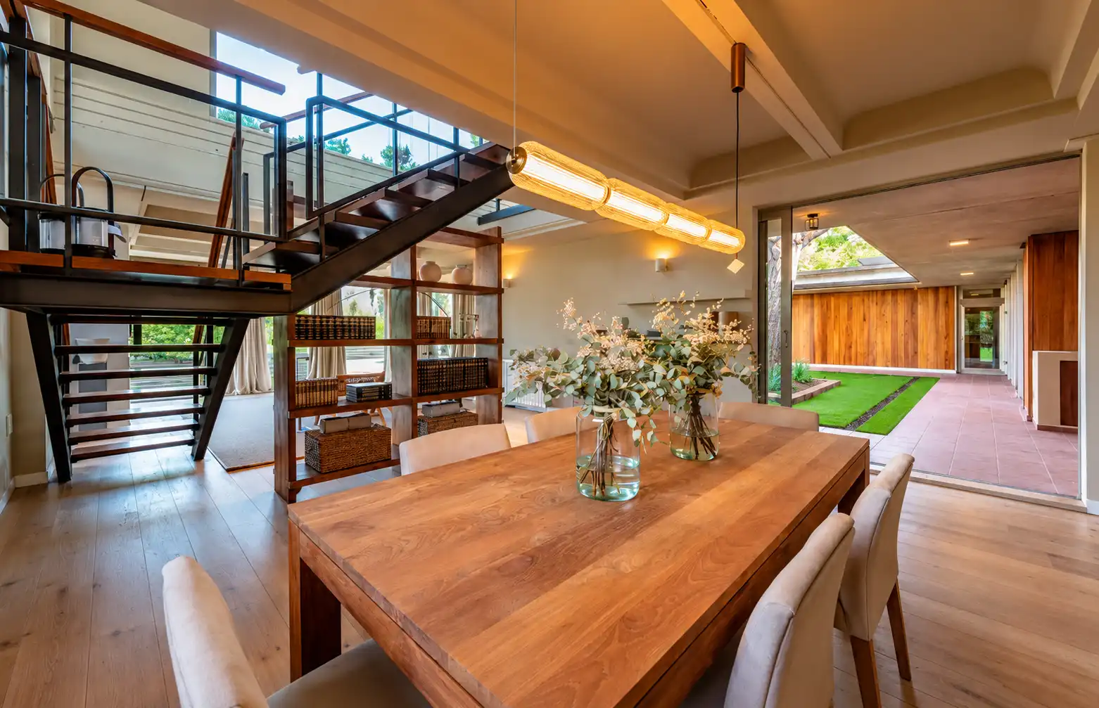 Dining room of Houses for sale in Torre en Conill - Cumbres de San Antonio 