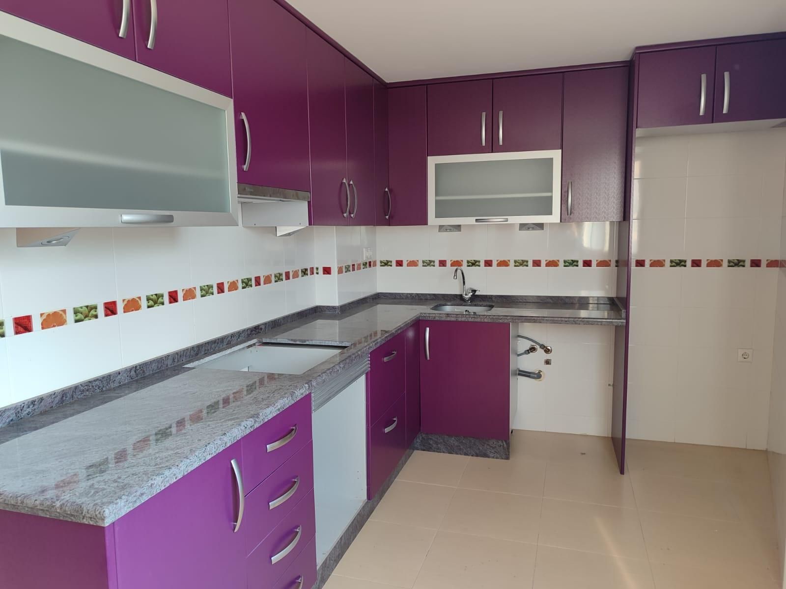Cocina de Piso en venta en Alicante / Alacant con Terraza y Balcón