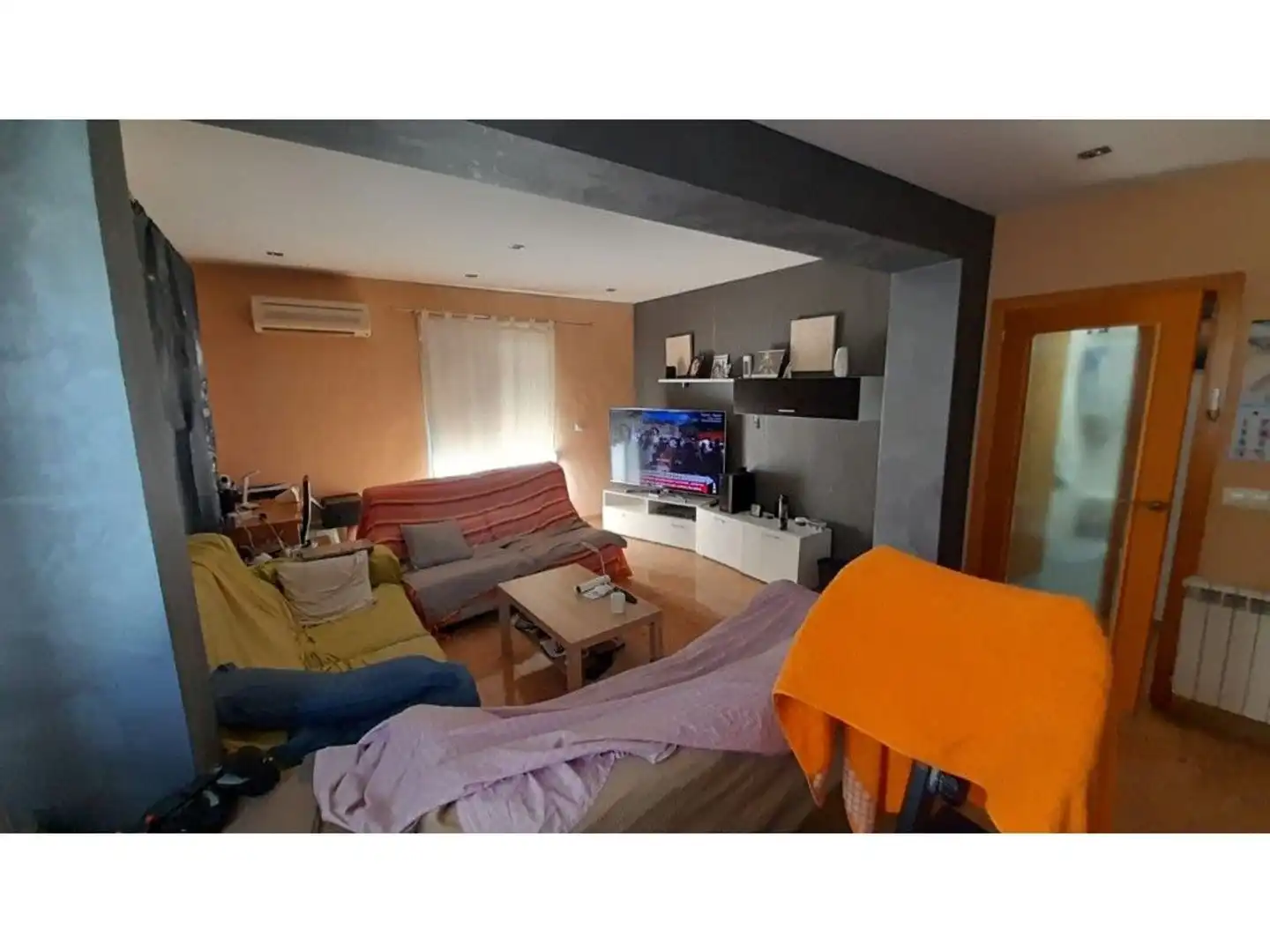 Sala de estar de Casa o chalet en venta en L'Énova con Aire acondicionado, Terraza y Balcón