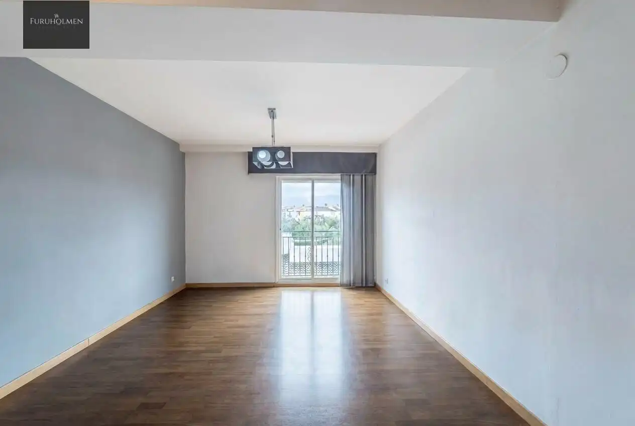 Flat with lift for sale in Calle Violeta, imagen 4