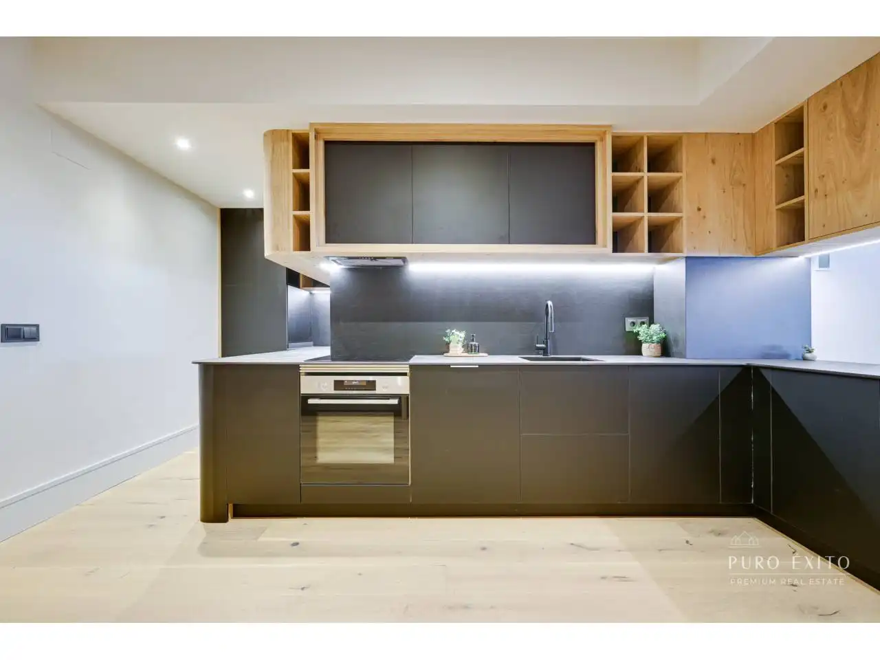 Cocina de Piso en venta en Barcelona con Aire acondicionado, Calefacción y Parquet