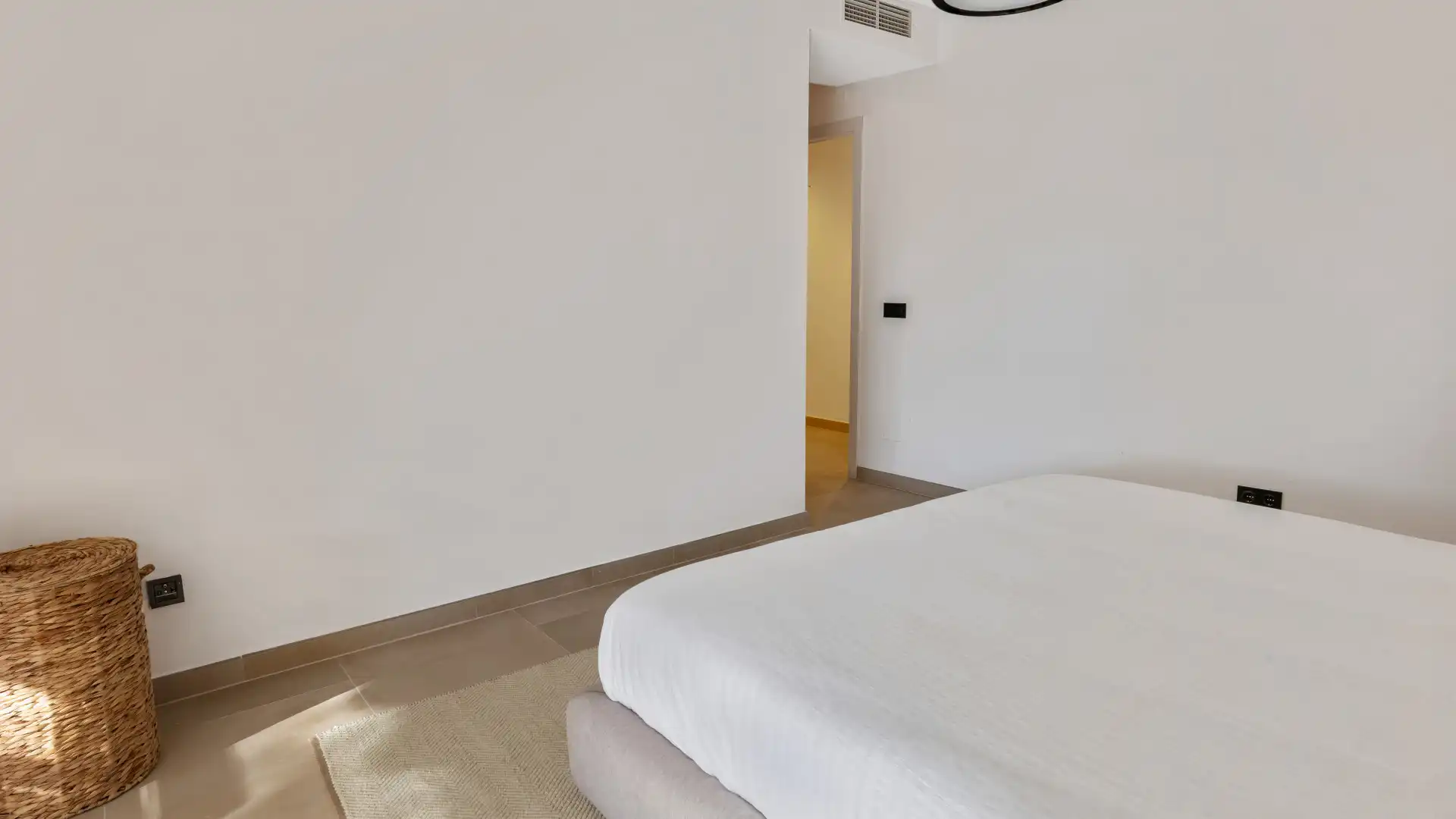 Apartament amb piscina en venda a Nueva Andalucía, imagen 23
