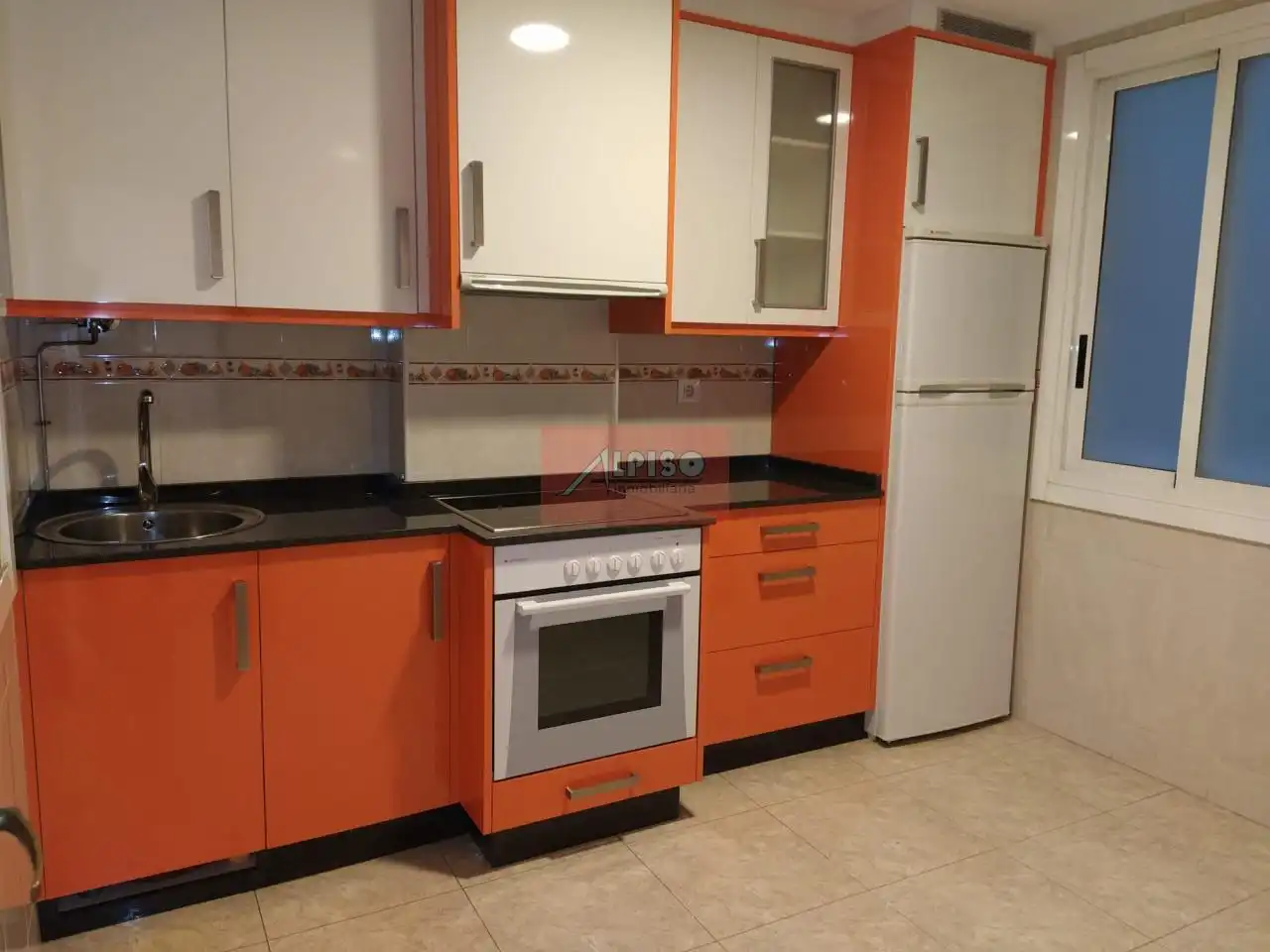 Cocina de Piso de alquiler en Ourense Capital  con Calefacción, Amueblado y Balcón