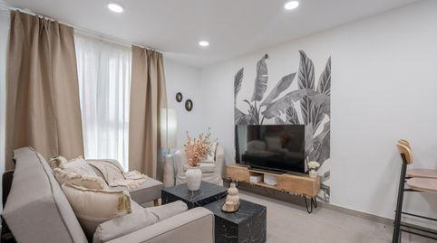 Foto 2 de Piso en venta en Avenida Pablo Picasso, 7, Barrio de Zaidín, Granada Capital
