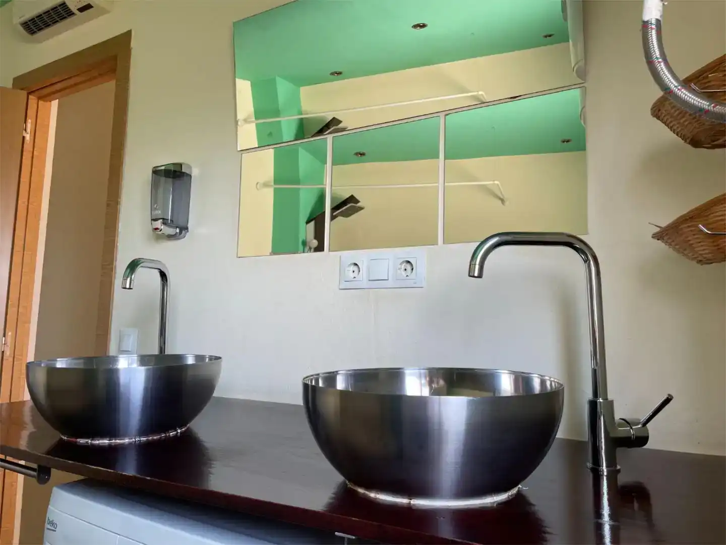 Bathroom of Flat for share in San José