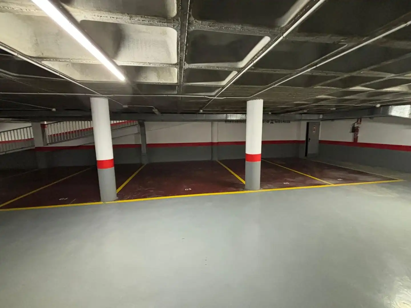 Parkplatz von Garage zur Miete in Zaragoza
