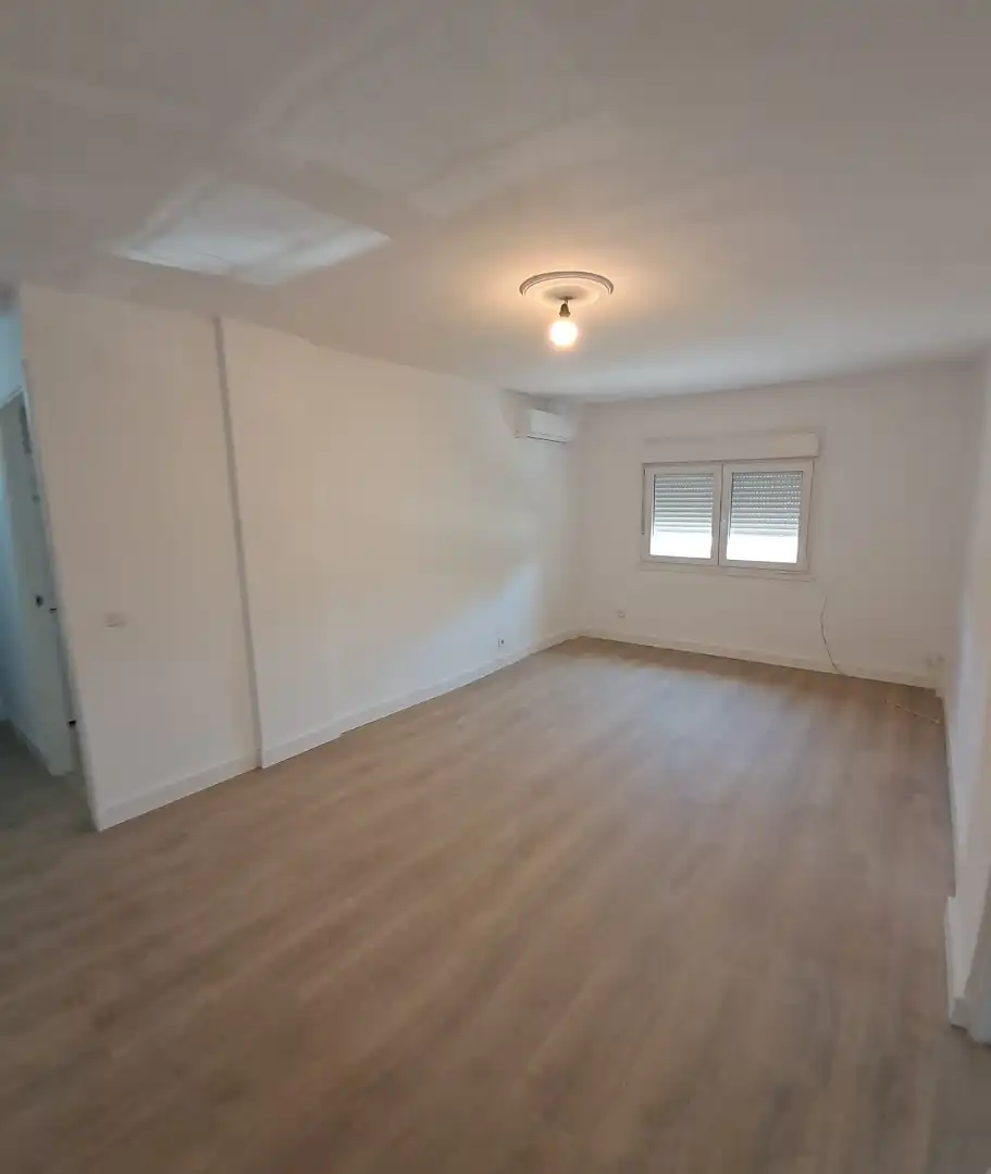 Flat for rent in Castilleja de la Cuesta  with Air Conditioner