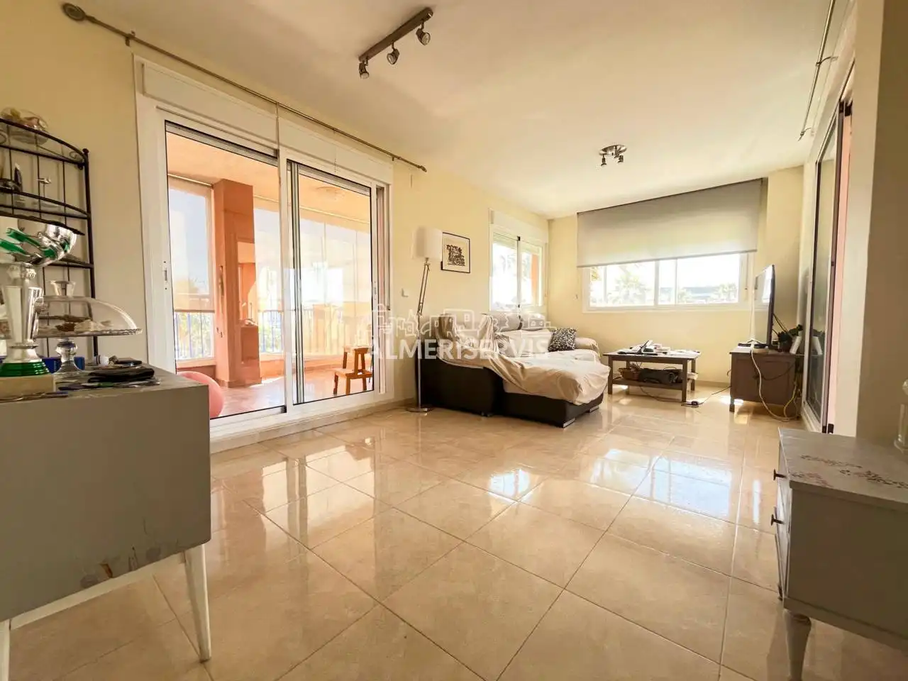 Vista exterior de Piso en venta en El Ejido con Aire acondicionado, Terraza y Trastero