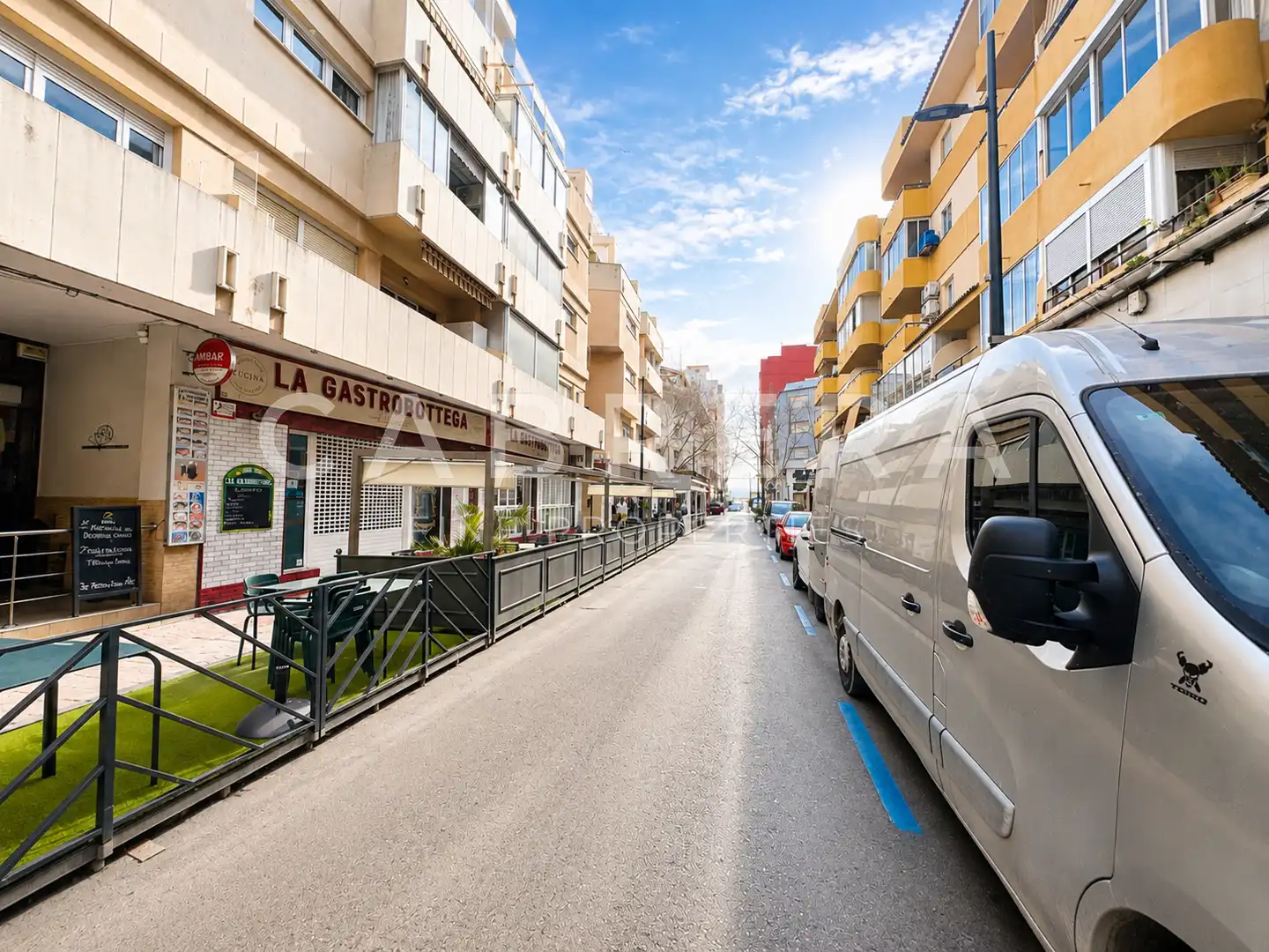 Vista exterior de Local en venda en Calpe / Calp amb Aire condicionat, Calefacció i Parquet