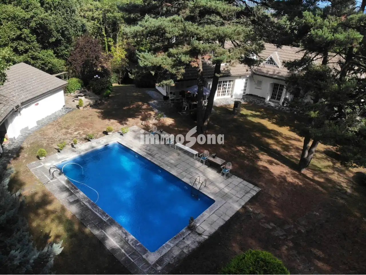 Piscina de Casa o chalet en venta en Muntanyola con Aire acondicionado, Calefacción y Jardín privado