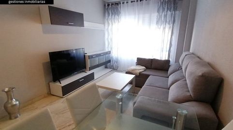 Foto 3 de Apartamento de alquiler en Pardaleras, Badajoz Capital
