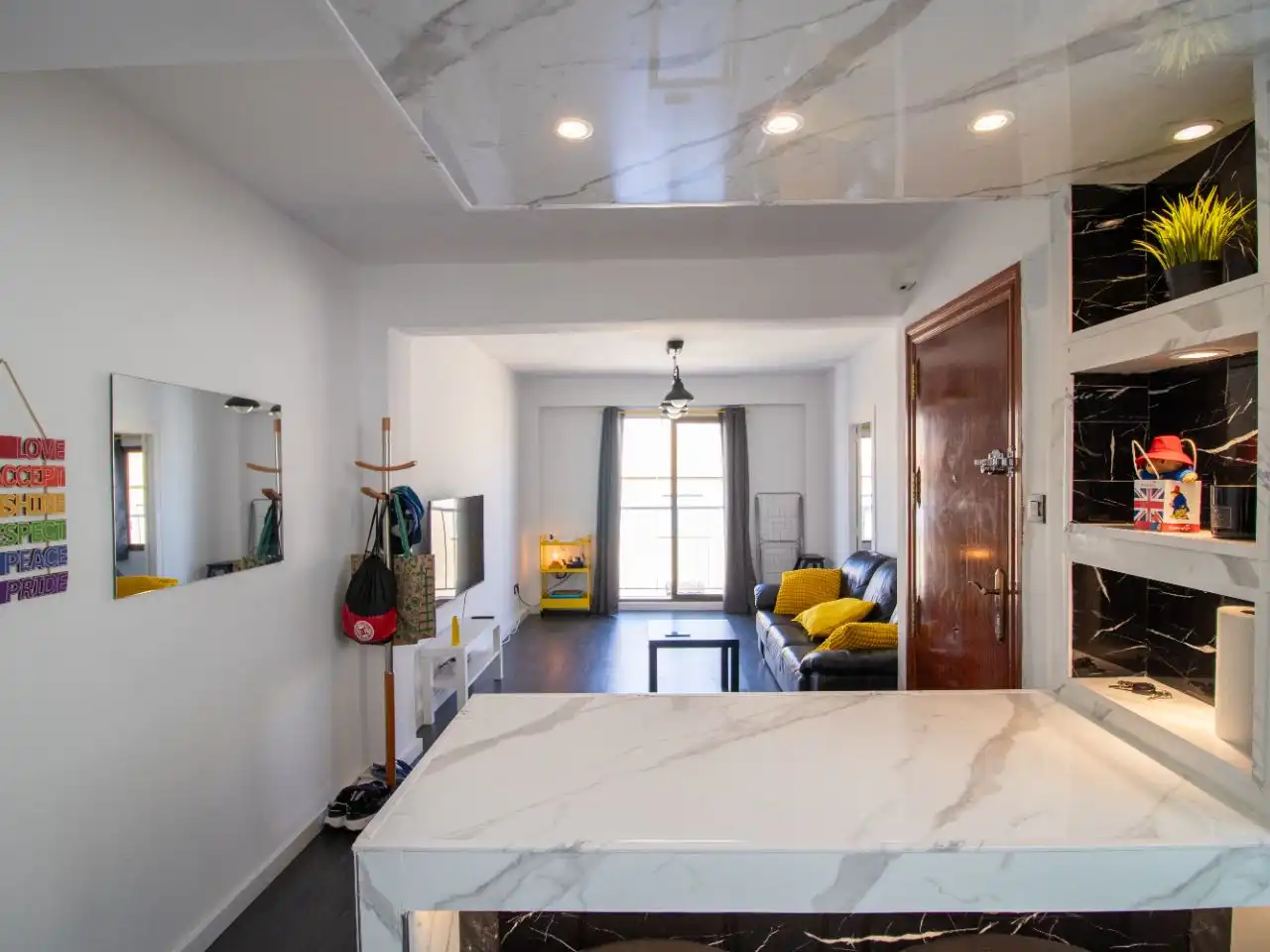 Wohnzimmer von Wohnung zur Miete in Camins al Grau