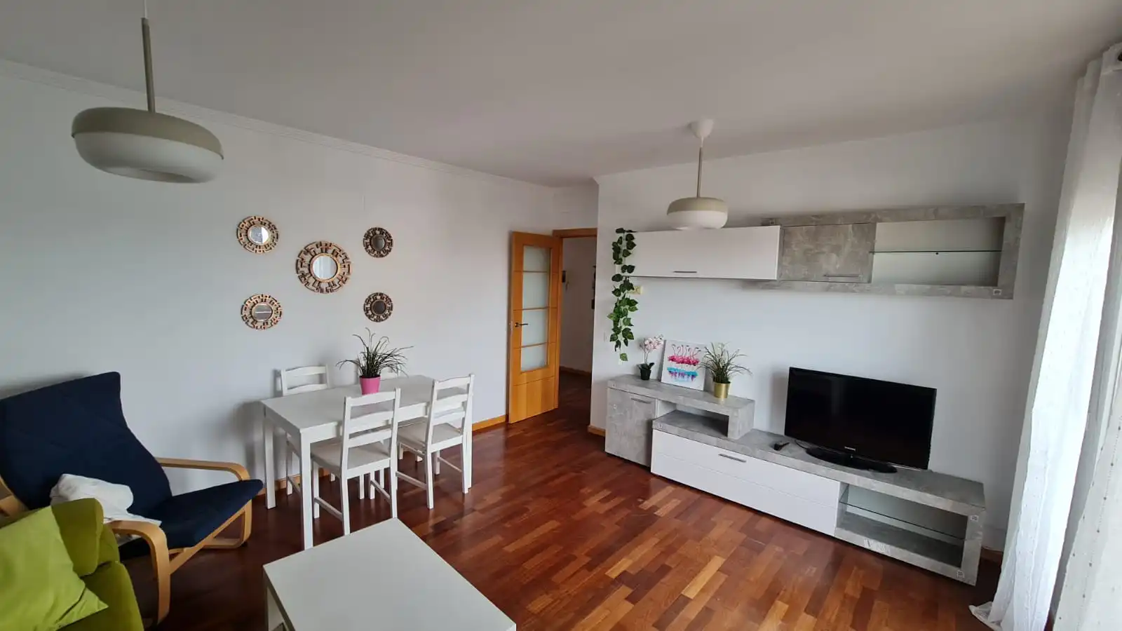 Wohnzimmer von Wohnung zur Miete in San Fernando mit Klimaanlage, Möbliert und Ofen