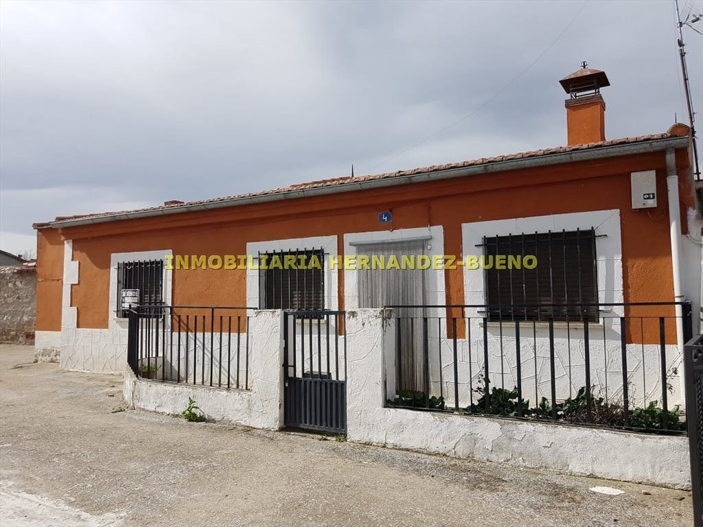 Exterior view of House or chalet for sale in Fresno Alhándiga  with Heating and Terrace