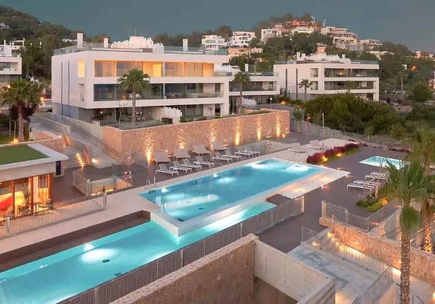 Piscina de Apartamento en venta en Santa Eulària des Riu con Aire acondicionado, Calefacción y Terraza