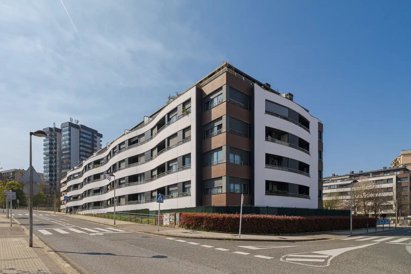 Vista exterior de Pis en venda en Donostia - San Sebastián  amb Calefacció i Terrassa