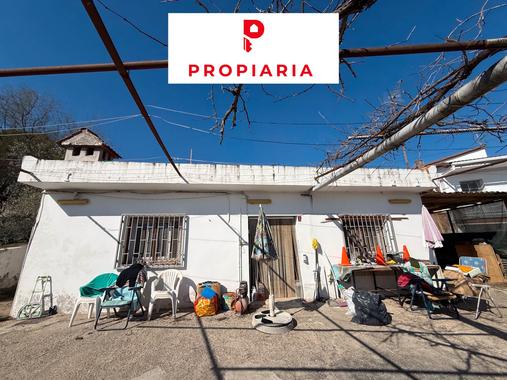 Vista exterior de Casa o xalet en venda en Esparreguera amb Aire condicionat, Calefacció i Jardí privat