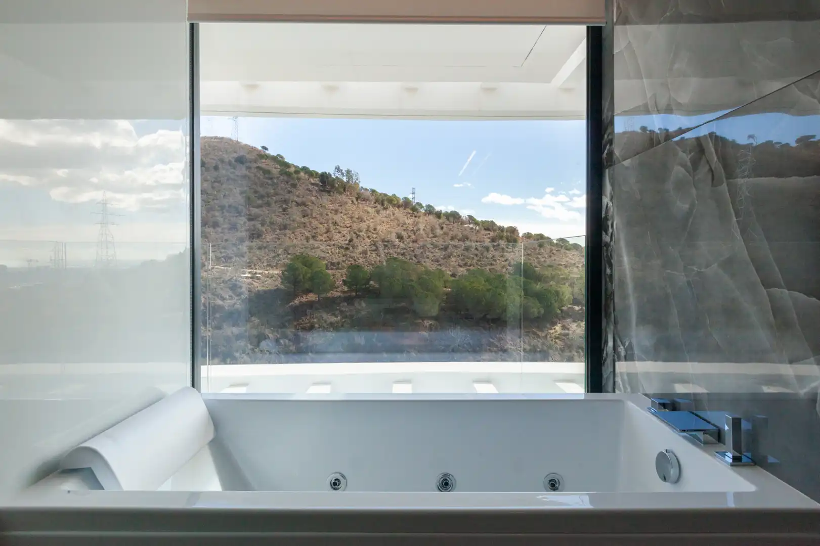 Bathroom of Houses for rent in Esplugues de Llobregat  with Air Conditioner, Heating and Private garden