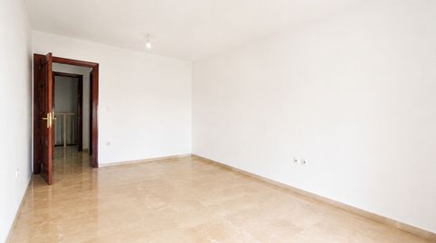 Foto 2 de Piso en venta en Calle Cruces, 81, Santa Fe, Granada