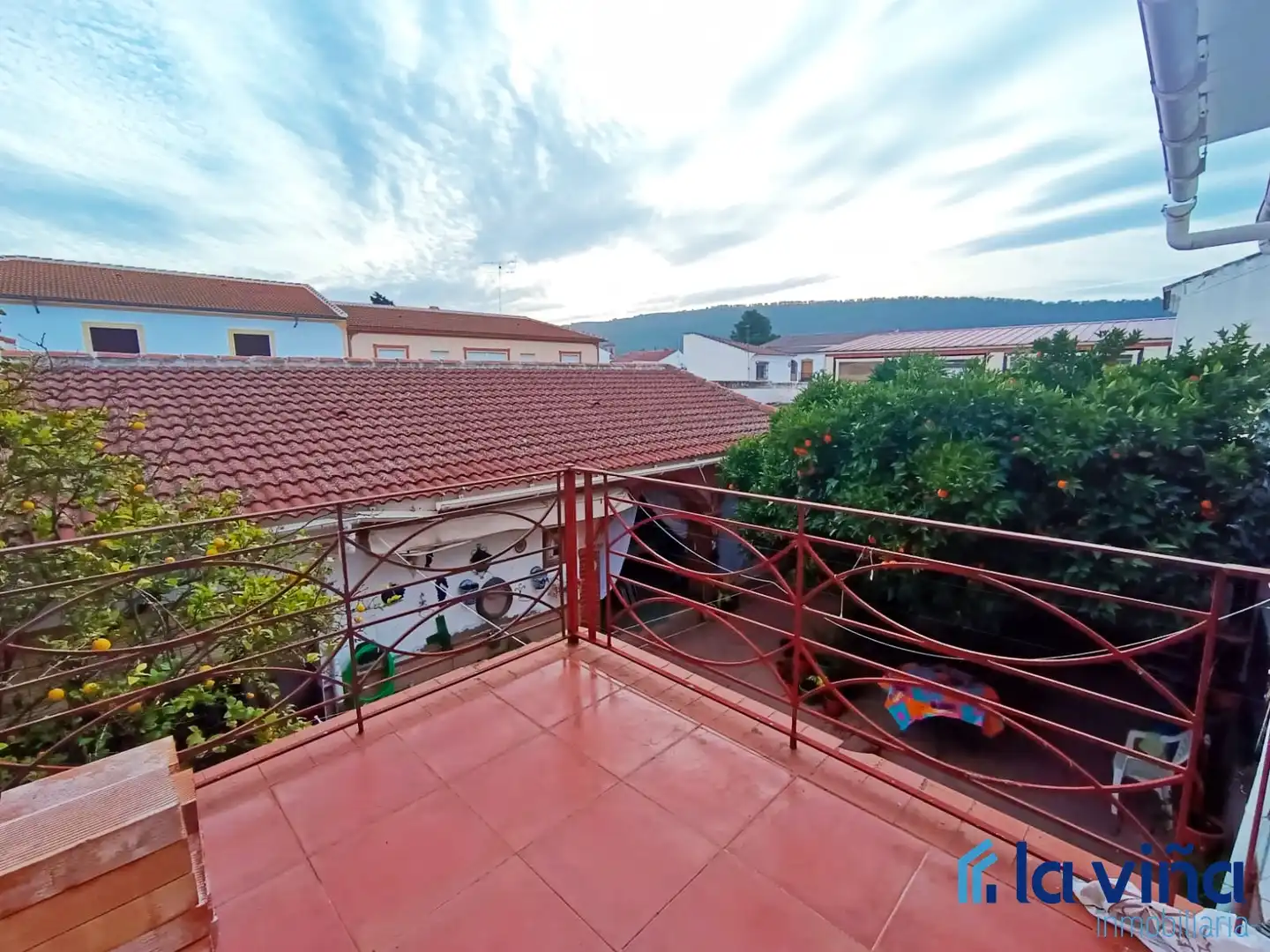 Vista exterior de Casa o xalet en venda en Humilladero amb Aire condicionat, Calefacció i Jardí privat